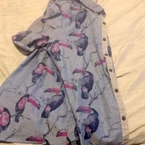 A casual beach shirt will go great with some good shoes